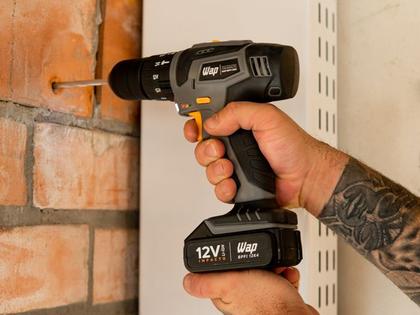 Imagem de Parafusadeira E Furadeira De Impacto 12V Wap Bpfi 12K4 + Kit Bits e Brocas