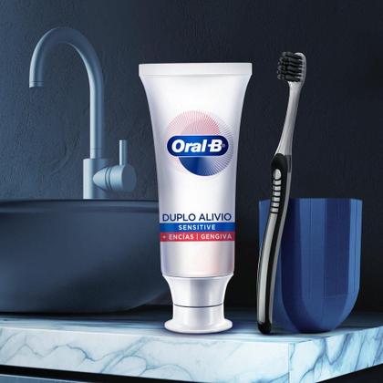 Imagem de Pasta de Dente Oral-B Duplo Alívio 140g