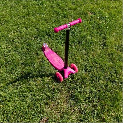 Imagem de Patinete Radical Infantil Ajustável 3 Rodas brinquedo Para Criança menina menino com luzes brilhante