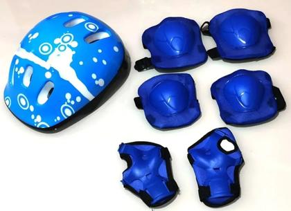 Imagem de Patins Quad Azul Regulável De Todos Tamanhos  Capacete  joelheira  cotoveleira. Kit proteção