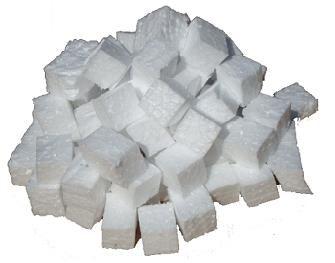 Imagem de Pedaços de Isopor Cubos e Tiras P/ Enchimento Puff 10 Litros