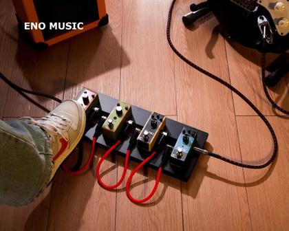 Imagem de Pedaleira ENO MUSIC 14 Mini para efeitos de guitarra com acessórios
