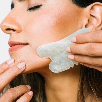 Imagem de Pedra Guacha Reduz Rugas e Linhas De Expressão