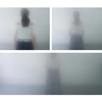 Imagem de Pelicula Adesivo Bolinhas Sem Cola Para Vidros Janelas Box