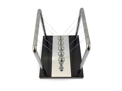 Imagem de Pendulo De Newton Pequeno Com Base Espelhada Enfeite