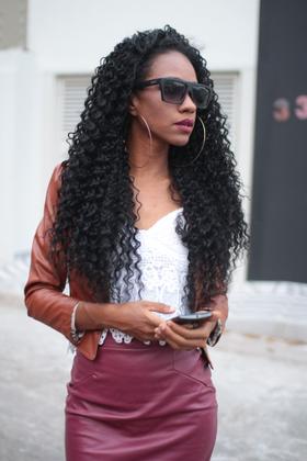 Imagem de Peruca Half wig 2 em1 vira rabo de cavalo cacheada lindissima Bey MLW