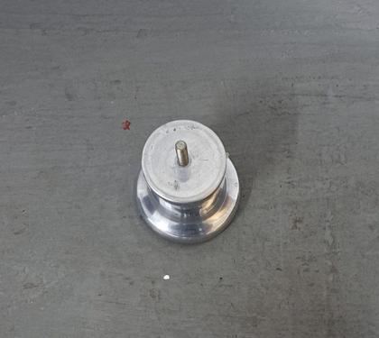 Imagem de Pés Metal - A-8 Cubo com Barra Cromada