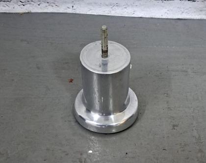 Imagem de Pés Metal - A-8 Cubo com Barra Cromada