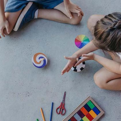 Imagem de Pião Mágico da Lume: Descubra a Magia dos Efeitos Visuais com Discos Encantados
