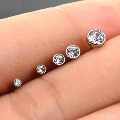 Imagem de Piercing Orelha Mini Ponto De Luz Australiano Aço Cirúrgico