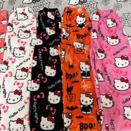 Imagem de Pijama Feminino de Flanela Hello Kitty - Quentinho e Confortável