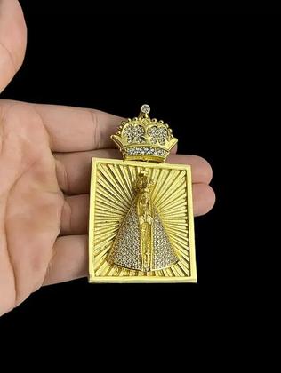Imagem de Pingente coroa nossa senhora gg - banhado a ouro 18k
