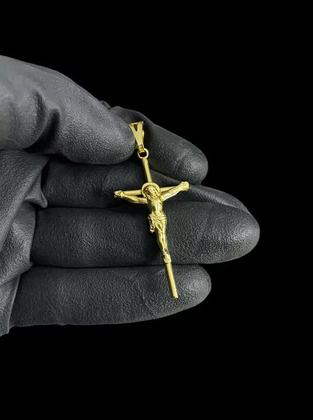 Imagem de Pingente Cruz Palito Jesus Cristo (M) - Banhado A Ouro 18k