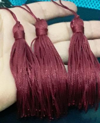 Imagem de PINGENTE DE SEDA TASSEL 8 cm - Vermelho Marsala 50 UNIDADES