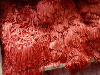 Imagem de PINGENTE DE SEDA TASSEL 8cm - Cor Salmão - 50 UNIDADES