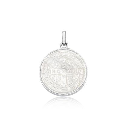 Pingente Medalha São Bento Madreperola Prata 925 - Ravenalla Imagem de Pingente Medalha São Bento Madreperola Prata 925