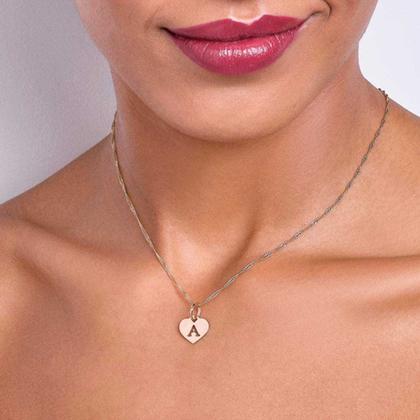 Imagem de Pingente No Formato De Coração Com Letra V 542392