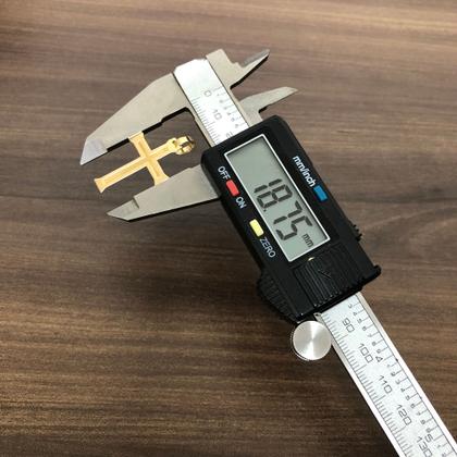 Imagem de Pingente Ouro 18k Cruz Crucifixo Masculino Espelhado Centro Fosco M D021