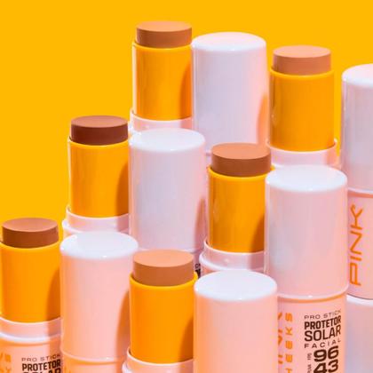 Imagem de Pink Cheeks Pro Stick FPS 96 FPUVA 43 Pro30 Protetor Solar Facial com Cor 14g