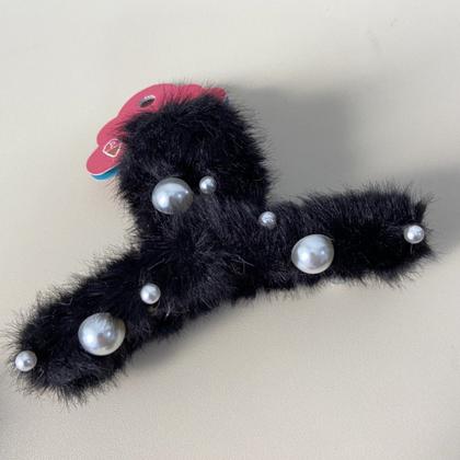 Imagem de Piranha Felpuda com Pérolas para Penteado