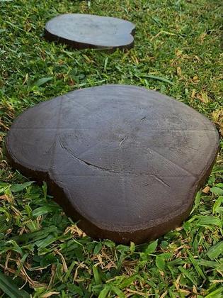 Imagem de Pisante Marrom De Grama Decoração Caminho Trilha Jardim
