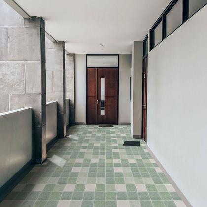 Imagem de Piso Adesivo Vinilico Tons Verde Quadrado Lavavel Textura 500x60cm