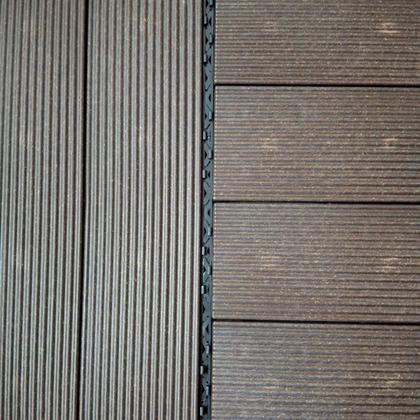 Imagem de Piso Modular Deck Estilo Madeira Academia Com Piscina Grande