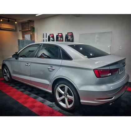 Imagem de Piso Tapete Modular Preto Áreas Úmidas - Kit Com 06 Pç 30X30