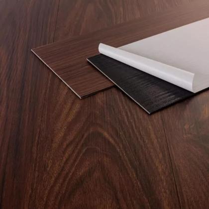 Imagem de Piso Vinilico Autocolante 36 Réguas Madeira Escura 5m²