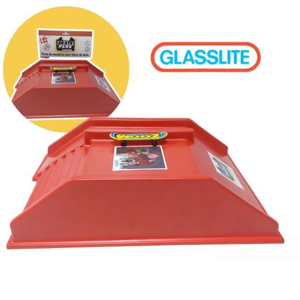 Imagem de Pista com skate dedo (rampa) corrimão vermelha glasslite