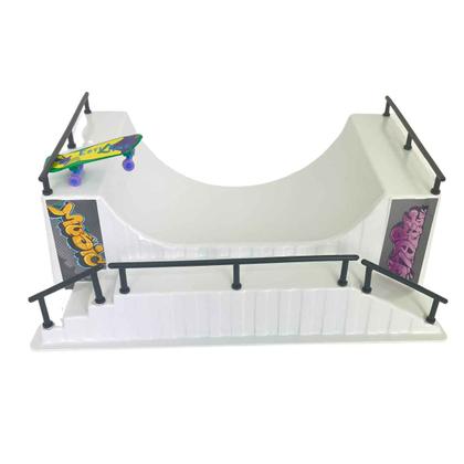 Imagem de Pista De Skate De Dedo + Skatinho Para Manobras Fingerboard Half Mini Ramp Rampa Radical Brinquedo