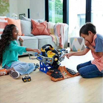 Imagem de Pista Hot Wheels Monster Trucks Arena de Demolição Gor-Zilla Destrutor