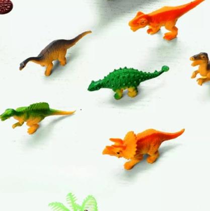 Imagem de Pista Jurássica - Inclui carrinho e dinossauros - diversão garantida