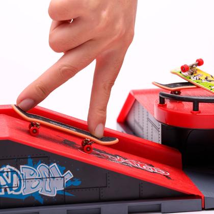 Imagem de Pista Skate Dedo Profissional Rampa E Corrimão Com Skate - Dm Toys