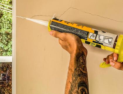 Imagem de Pistola Aplicadora de Silicone Massa Reforçada Veda Trincas Vedas Calhas e PU Poliuretano 9 Pol