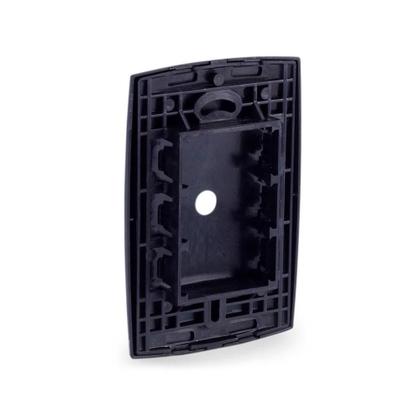 Imagem de PLACA 4x2 COM PASSAGEM P/ FIO PRETO FORCELINE