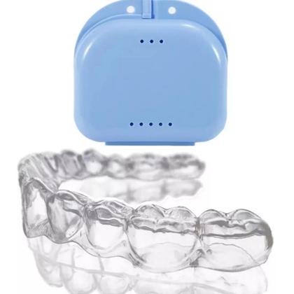 Imagem de Placa bruxismo rígida com um estojo higiênico