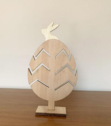 Imagem de Placa Decoração Páscoa Ovo Escrito Feliz Pascoa MDF Marrom