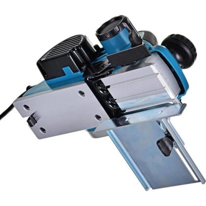 Imagem de Plaina Elétrica 82Mm Industrial 1050W Conjunto Calibrador Guias 2 Facas Chave KP0810C 220V Makita