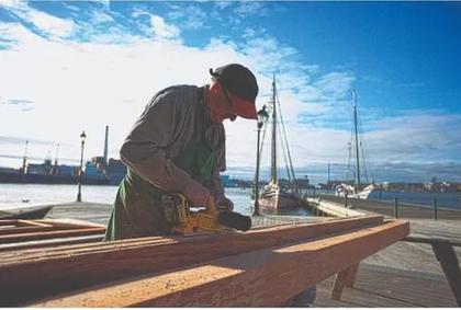 Imagem de Plaina elétrica manual DeWalt DCP580B 82mm cor amarelo