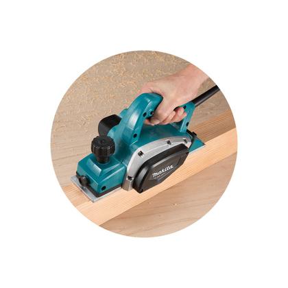 Imagem de Plaina Elétrica Profissional 82mm 580 Watts M1902B Makita