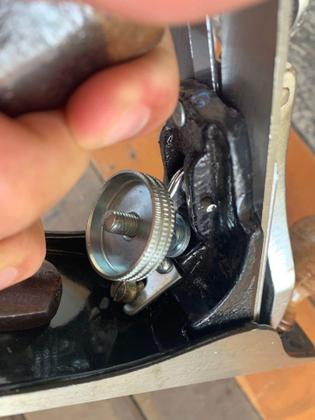 Imagem de Plaina Manual de Aço Profissional Cabo De Madeira Número 4 - Lotus