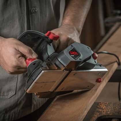 Imagem de Plaina Skil 1555 550W com 2 Lâminas e 1 chave troca Lâminas