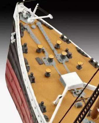 Imagem de Plastimodelismo Navio R.M.S Titanic Gift Set 1:700 Revell - 05727