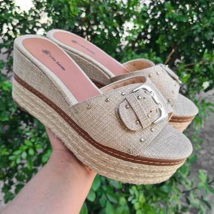 Imagem de Plataforma Tamanco Flatform com Tachinhas Cores Salto Médio