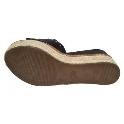 Imagem de Plataforma Tamanco Flatform com Tachinhas Cores Salto Médio