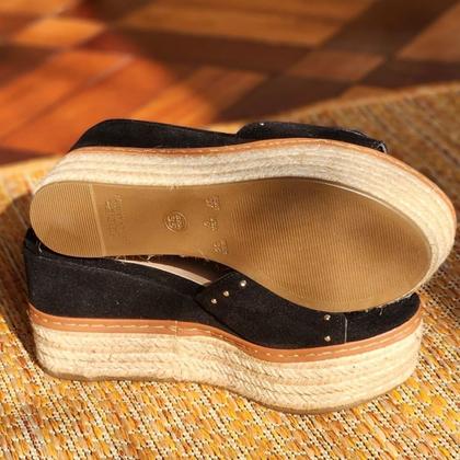 Imagem de Plataforma Tamanco Flatform com Tachinhas Cores Salto Médio