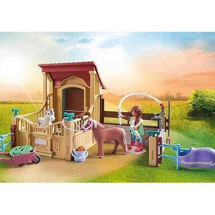 Imagem de Playmobil Country  Fazenda Estabulo de Pôneis  100 peças