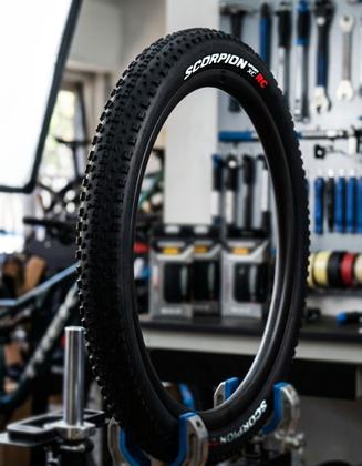 Imagem de Pneu 29x2.4 Pirelli Scorpion Sport Xc Rc Tubeless Kevlar Mtb