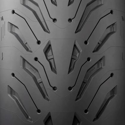Imagem de Pneu Aro 17 Michelin 190/55 ZR17 75W M/C Road 6 TL